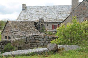 Altes Steinhaus in Südfrankreich