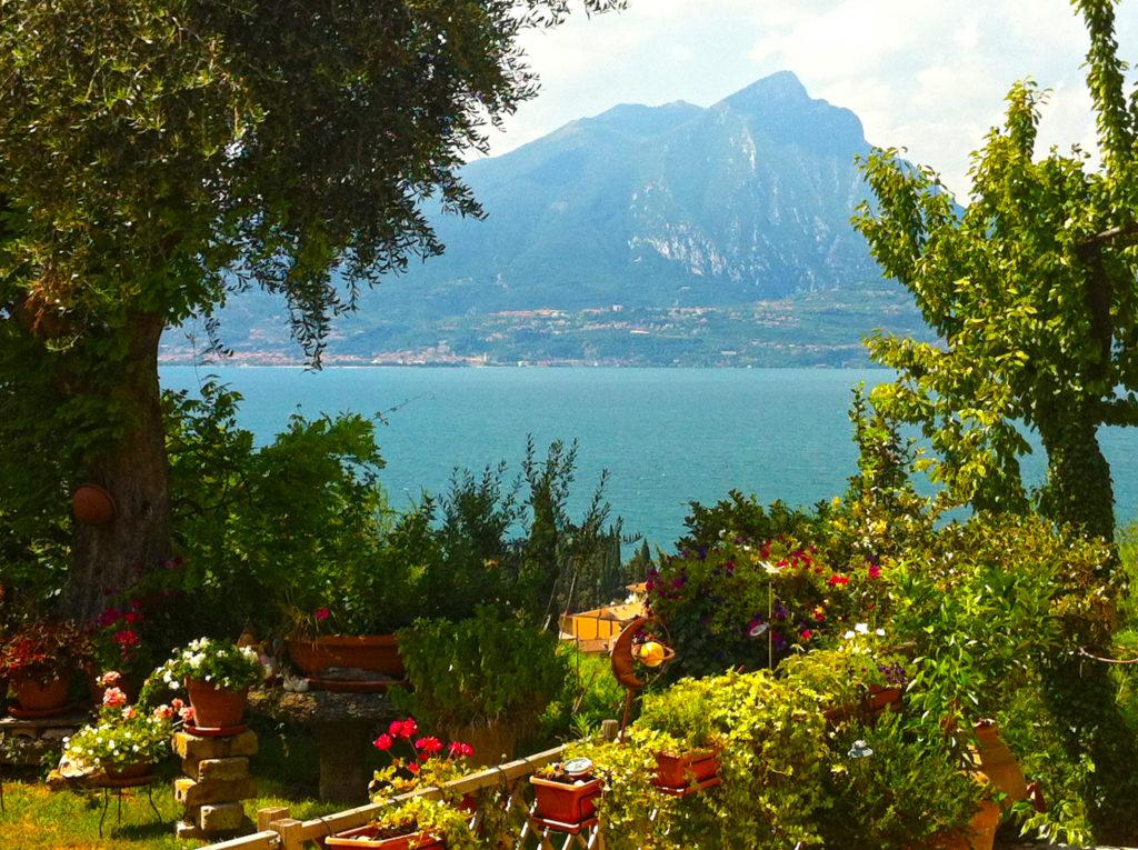 Blick auf den Monte Pizzocolo, Gardasee
