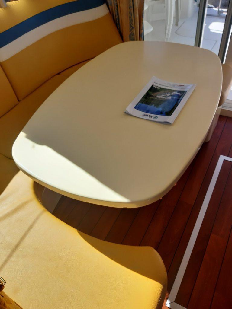 Stauram auf dem Hausboot