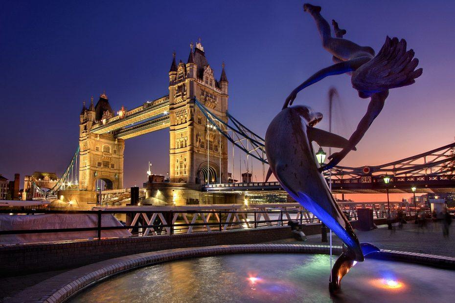 Die Tower Bridge in London, Großbritannien